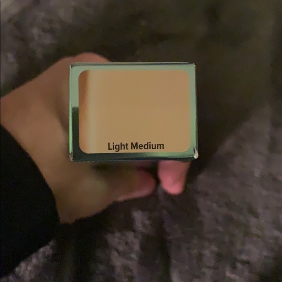 2 tubes of IT Cosmetics CC+oil free matte full cov - Picture 2 of 2